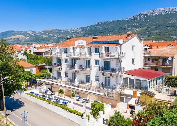 Hotel Aqua - Guest Rooms & Suites Kastela